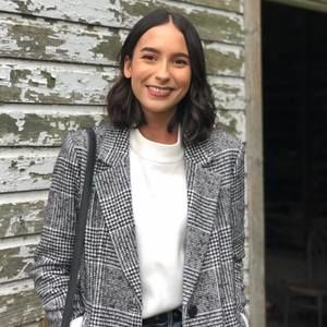 Meet your Posher, Nicole